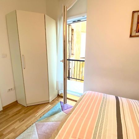 Apartamento Uptown Mili Belgrado Exterior foto