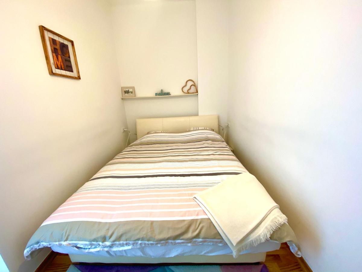 Apartamento Uptown Mili Belgrado Exterior foto