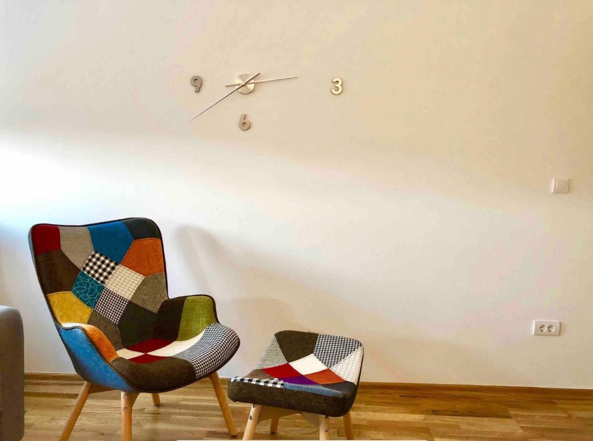 Apartamento Uptown Mili Belgrado Exterior foto